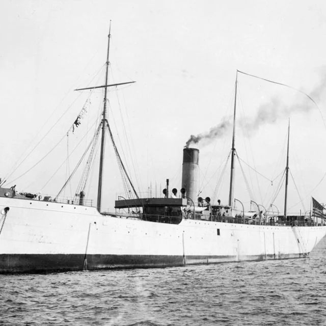 Floating Clubhouse No. 33